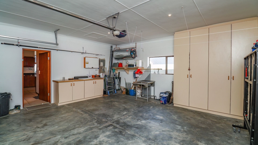 4 Bedroom Property for Sale in Jongensfontein Western Cape